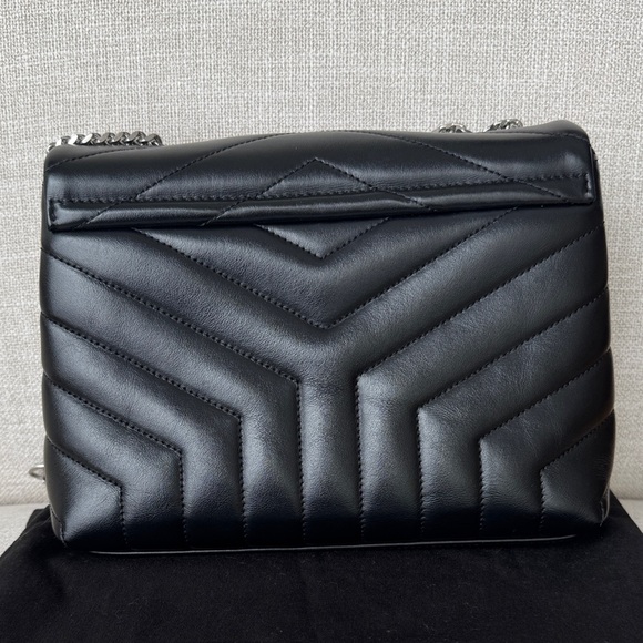 Authentic Saint Laurent Loulou small Quilted leather Shoulder Bag w/ COA - Picture 10 of 15
